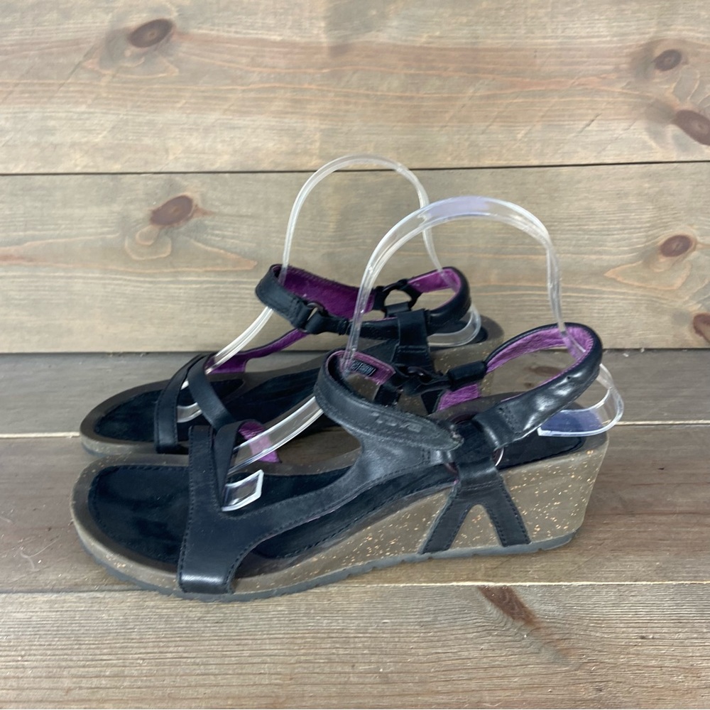Teva cabrillo Womens size 9.5 shoes black leather strappy wedge sandals